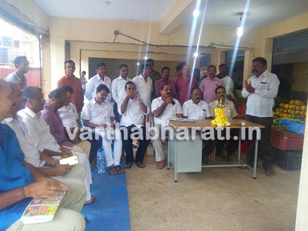 ನಗರಸಭೆಯ ನೋಟೀಸಿಗೆ ಹೈಕೋರ್ಟು ತಡೆಯಾಜ್ಞೆ : ಸ್ಥಗಿತಗೊಂಡಿದ್ದ ‘ತರಕಾರಿ ಬಜಾರ್ ಮತ್ತೆ ಆರಂಭ